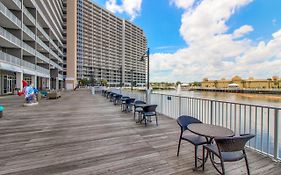 Laketown Wharf